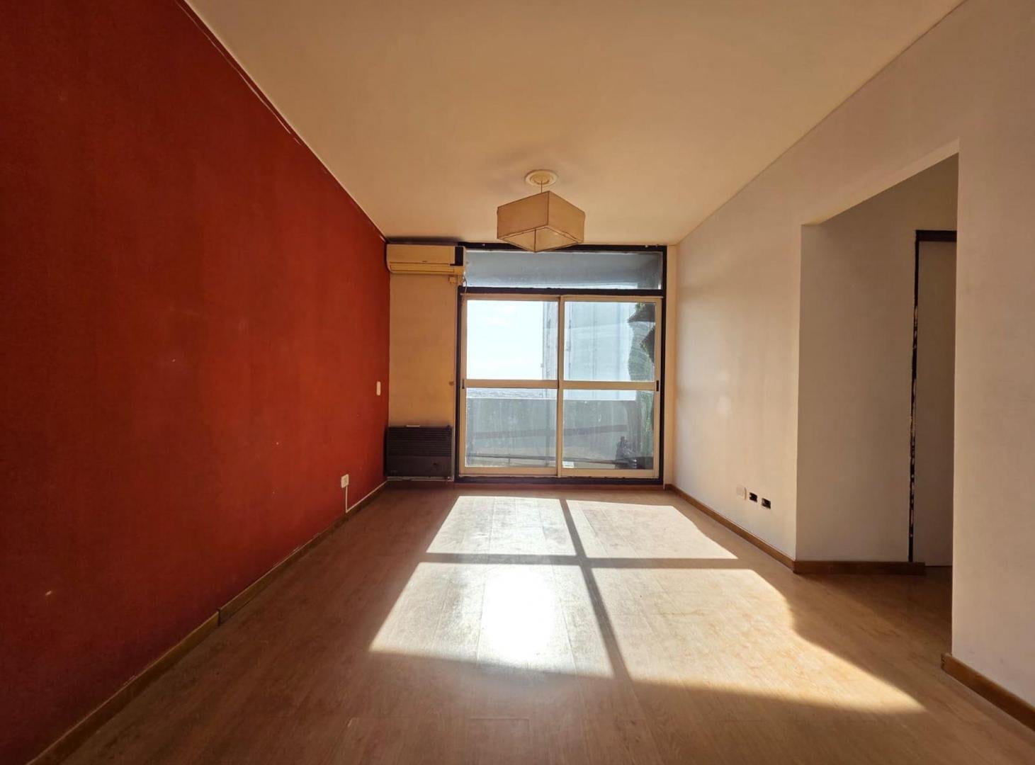 Foto de 3 AMBIENTES LUMINOSOS TORRES PUYRREDON EXC. UBIC., imagen 1