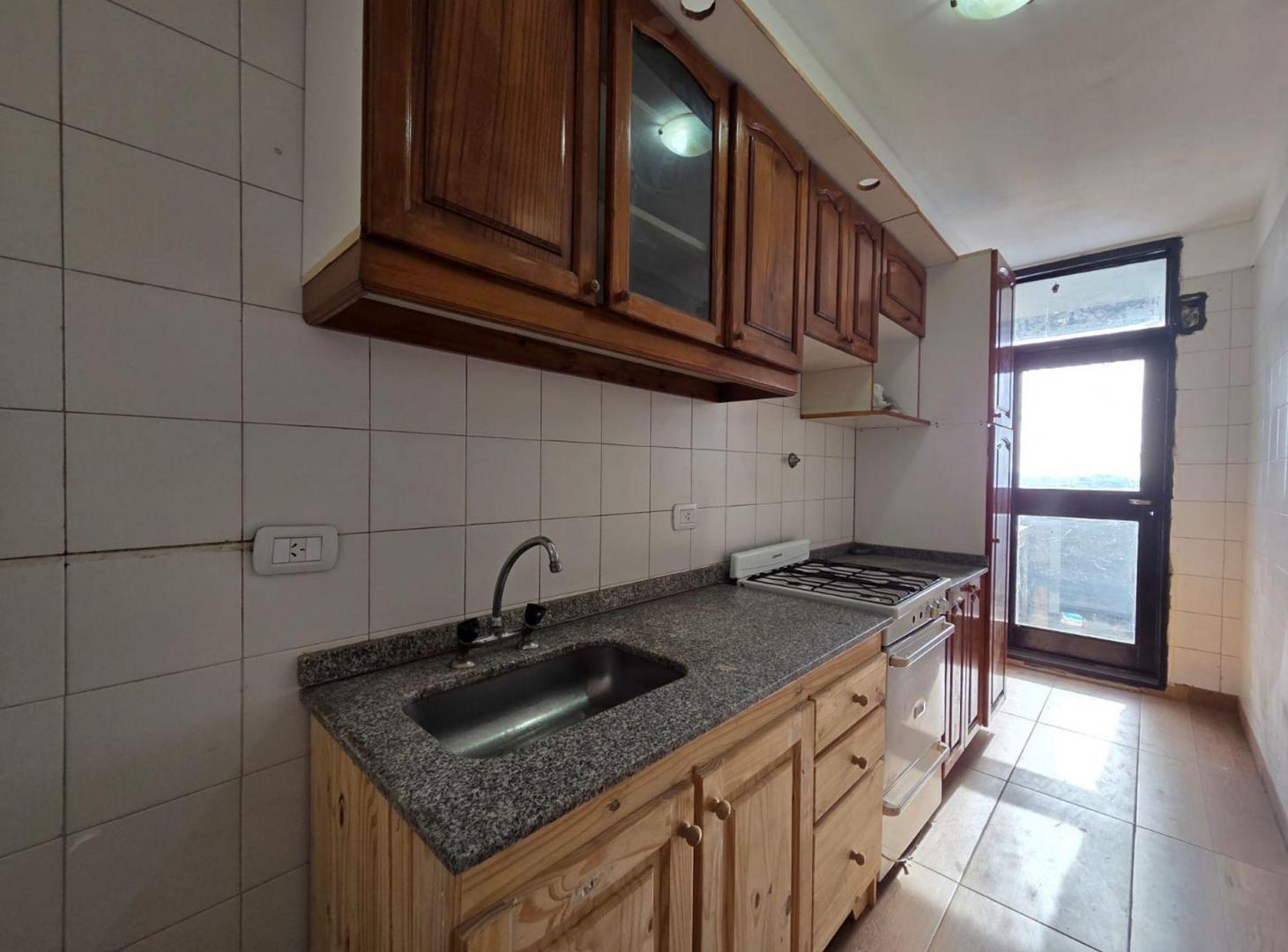 Foto de 3 AMBIENTES LUMINOSOS TORRES PUYRREDON EXC. UBIC., imagen 3