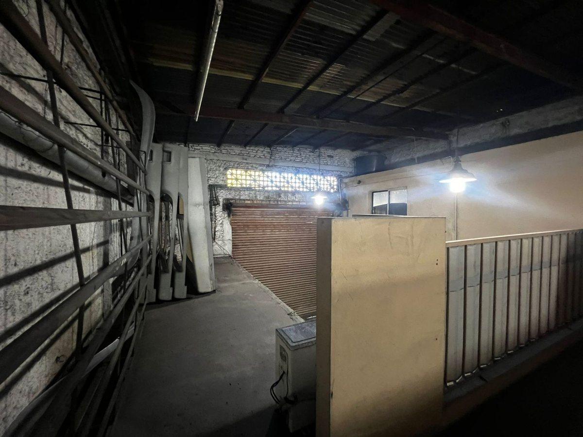 Foto de GALPON EN VENTA VALENTIN ALSINA, 8,66X26, imagen 2