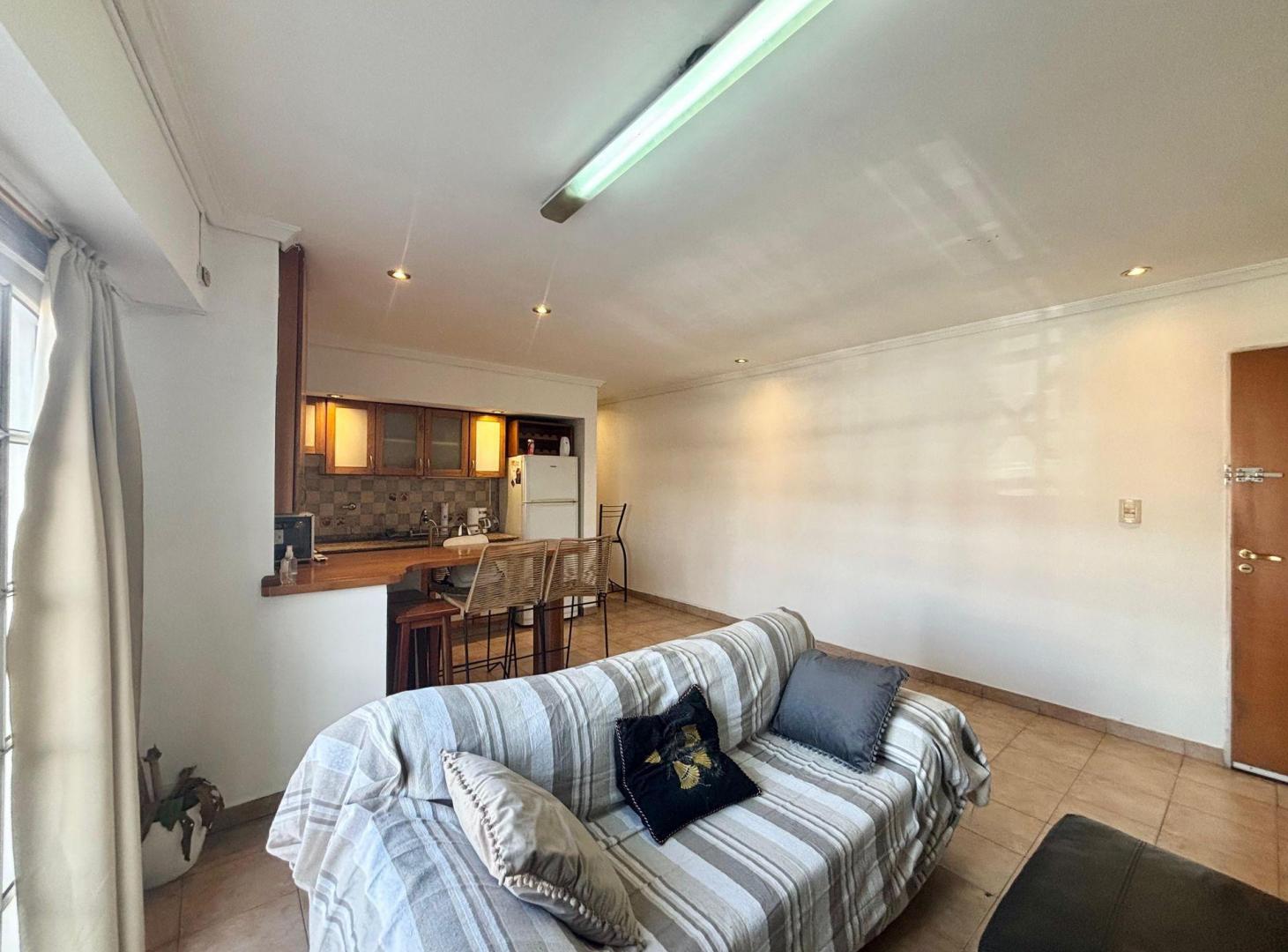 Foto de VENTA DEPTO 2 AMB + ESPACIO EXTRA Y BALCON LANUS O, imagen 5