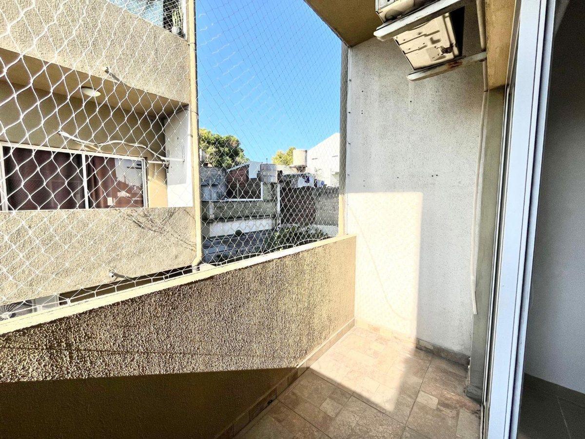 Foto de VENTA DEPTO C/BALCON COCHERA LANÚS O., imagen 1