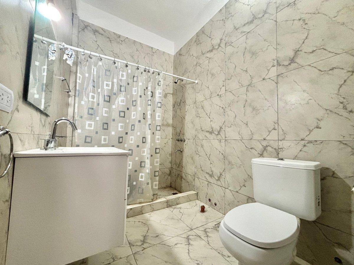 Foto de CASA EN VENTA 3 AMB-PARQUE-COCHERA-BURZACO-PERMUTA, imagen 5