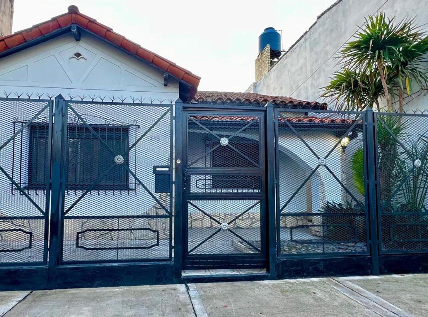 Foto de EN VENTA-CHALET 6 AMB-EXCELENTE UBICACIÓN, imagen 5