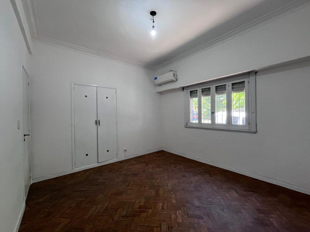 Foto de Casa 5 ambientes en venta en Gerli Avellaneda, imagen 2