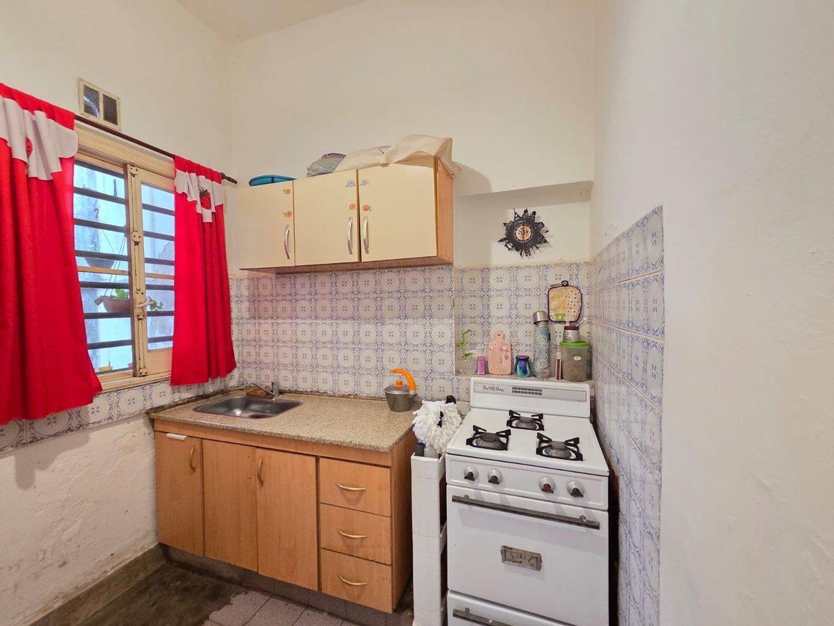 Foto de VENTA PH 3 AMB C/PATIO APTO CRÉDITO - AVELLANEDA, imagen 3
