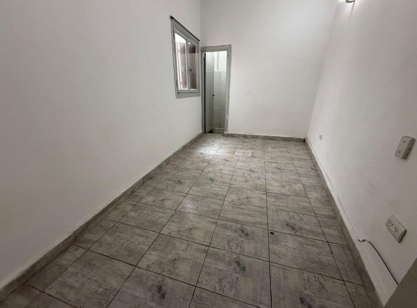 Foto de PH 2 ambientes en venta Valentin Alsina, imagen 3
