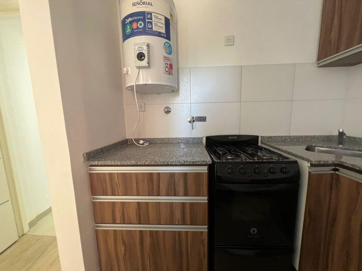 Foto de DEPTO EN VENTA 2 AMB CON BALCON LANUSITA, imagen 5