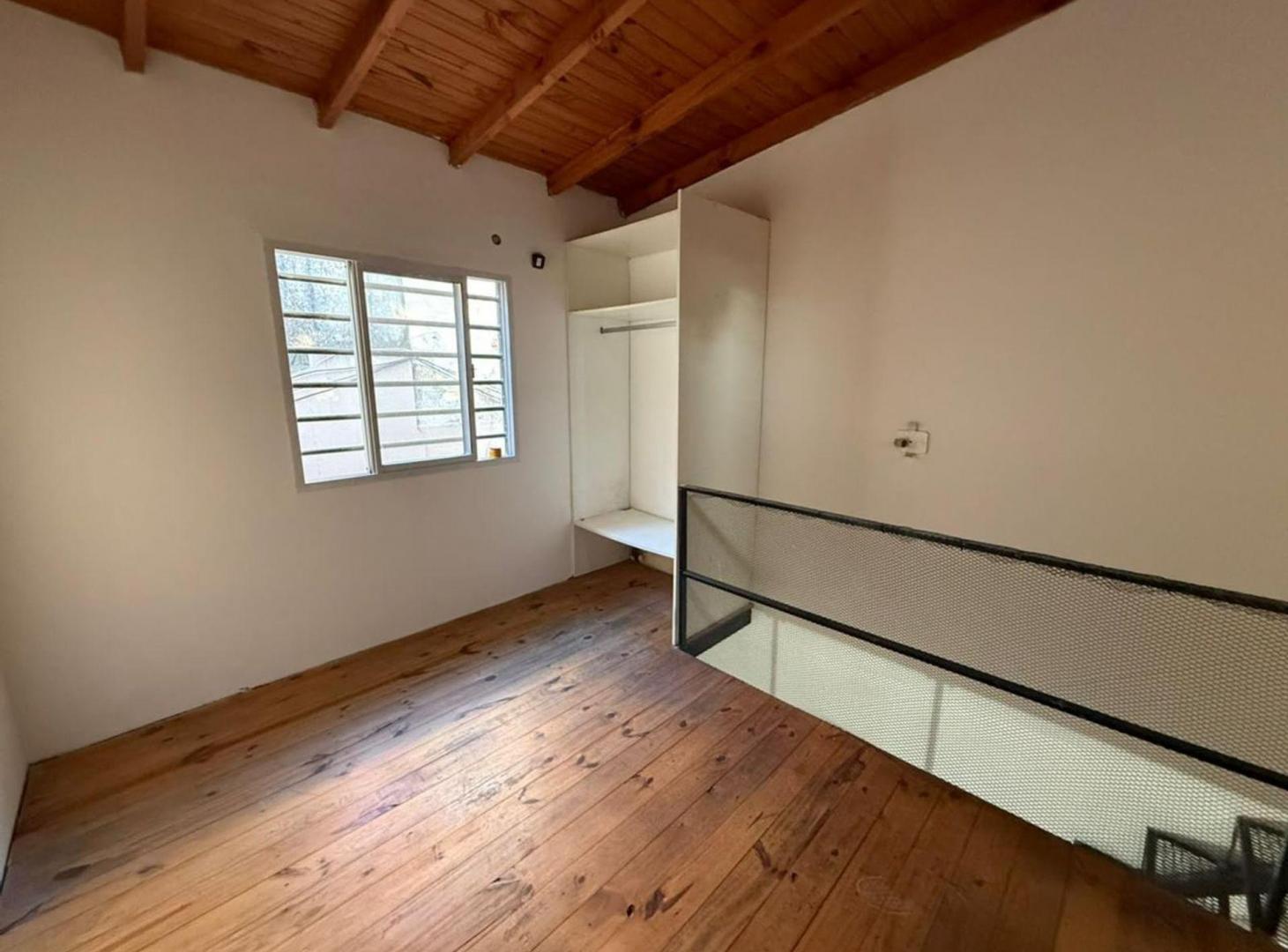 Foto de ALQUILER PH 2 AMBIENTES CON PATIO – LANÚS OESTE, imagen 3