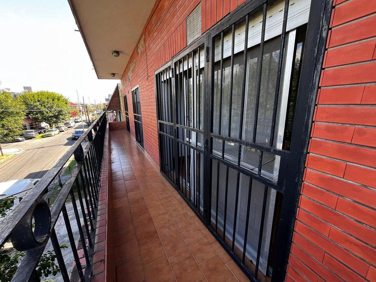 Foto de VENTA DPTO + GALPON- WILDE- APTA CREDITO-PERMUTA, imagen 5