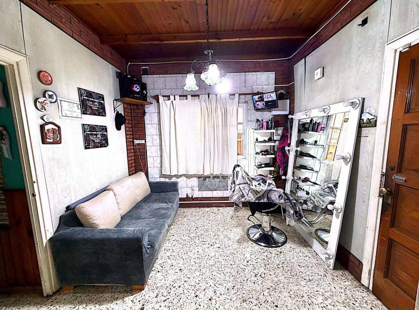Foto de Casa 3 dorm. con parque y cochera - Lote propio, imagen 2