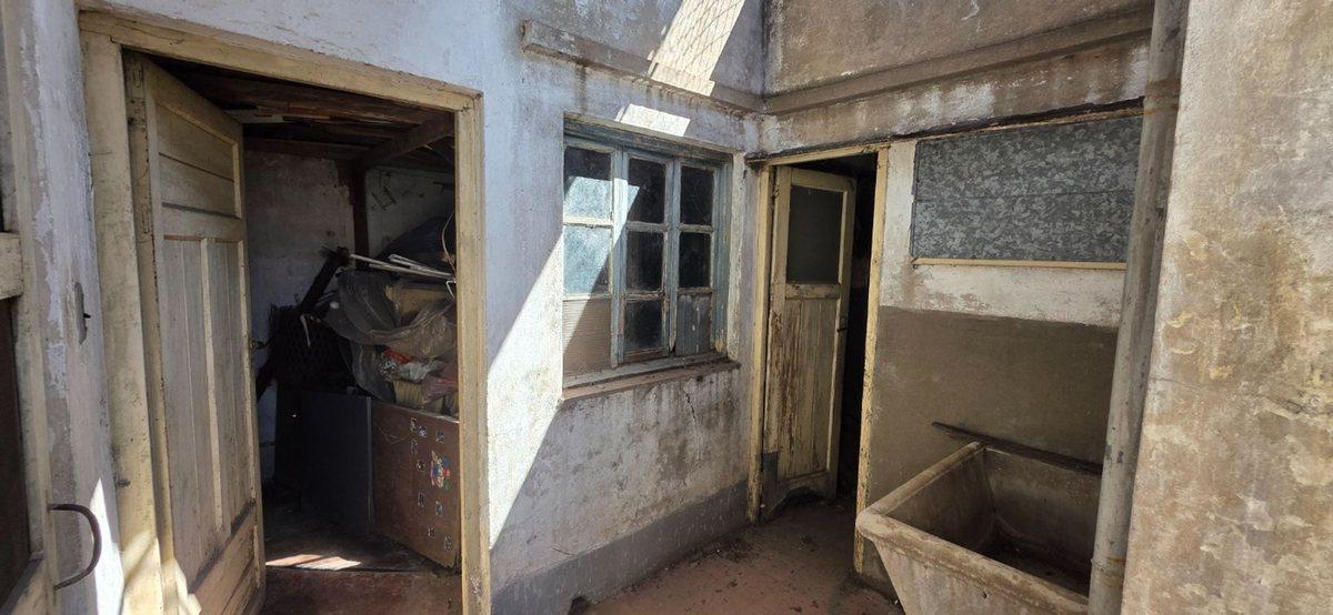 Foto de CASA A REFACCIONAR VENTA LLAVALLOL CON 2 LOCALES, imagen 5