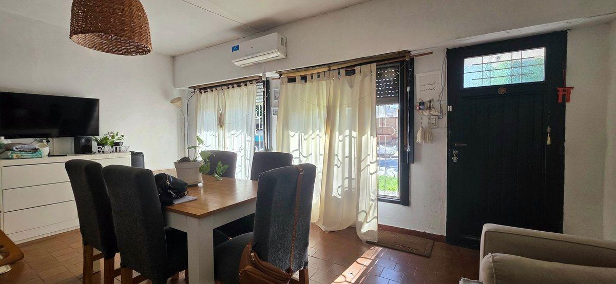 Foto de CASA 2 DORMITORIOS VENTA BANFIELD GARAGE FONDO, imagen 4