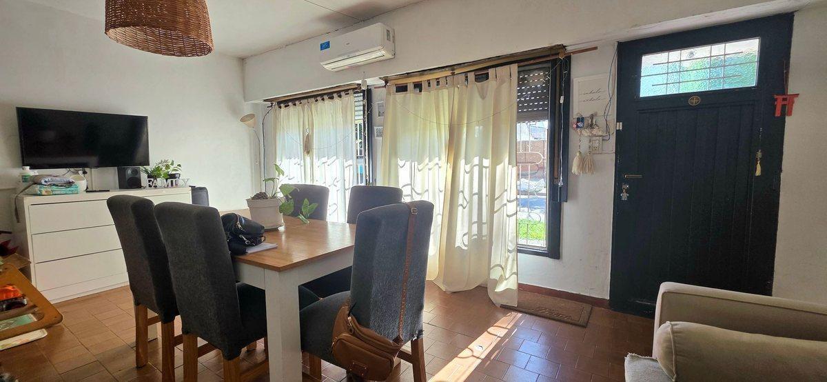 Foto de CASA 2 DORMITORIOS VENTA BANFIELD GARAGE FONDO, imagen 3
