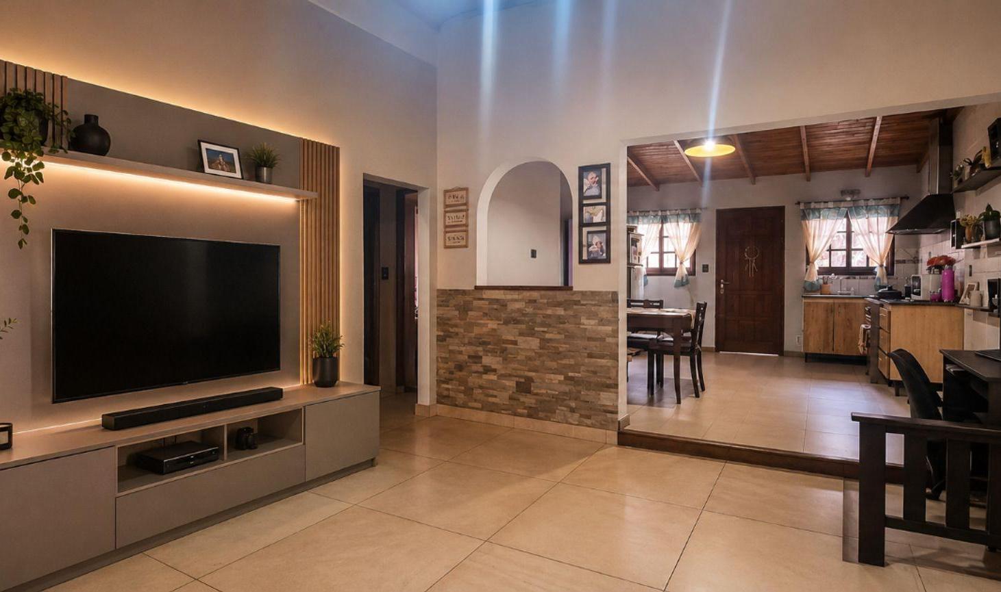 Foto de CASA 3 AMB VENTA BANFIELD CON FONDO GARAGE QUINCHO, imagen 4