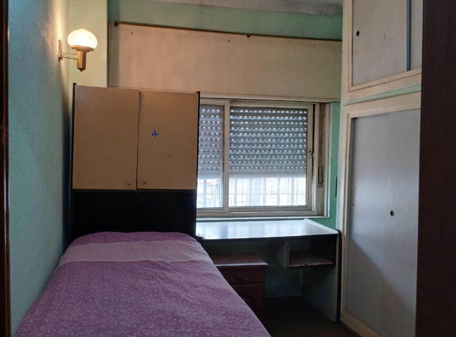 Foto de LOTE CON CASA A REFACCIONAR EN VENTA EN AVELLANEDA, imagen 5