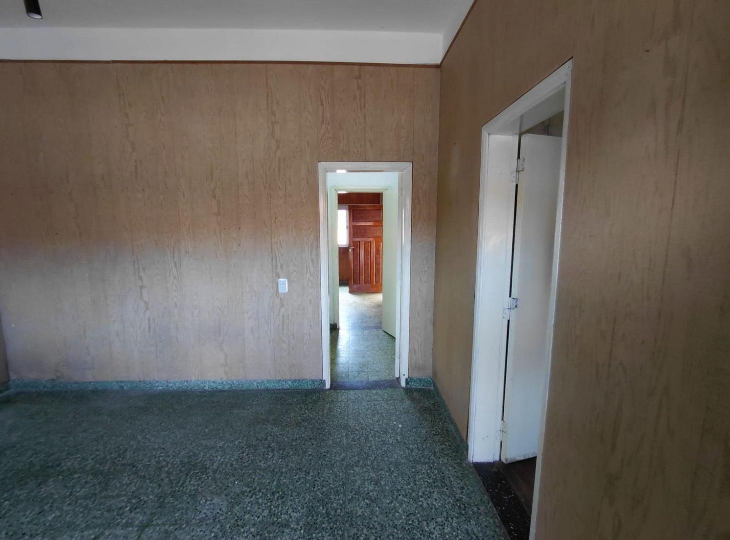 Foto de CASA EN ALQUILER WILDE CON GRAN PARQUE, imagen 1