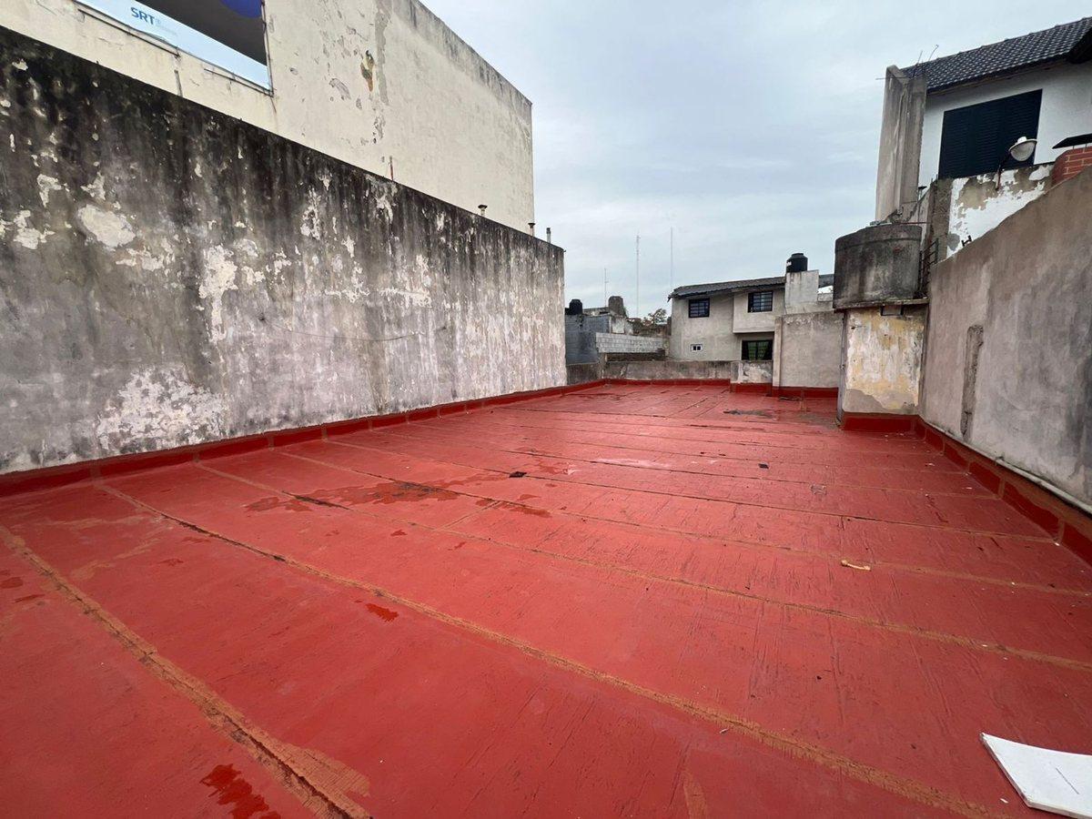 Foto de Local Comercial Venta sobre Av. Hipólito Yrigoyen, imagen 3