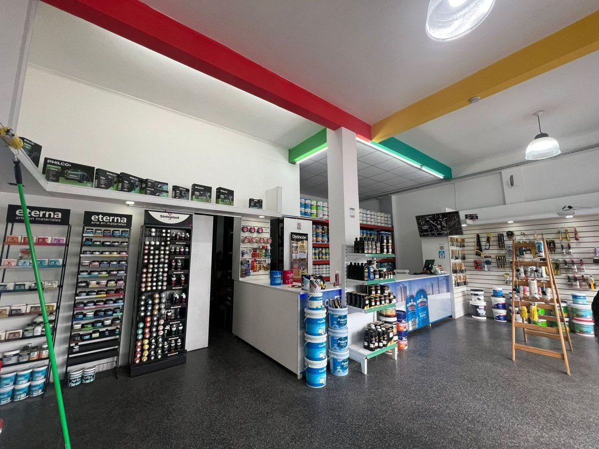 Foto de Local Comercial Venta sobre Av. Hipólito Yrigoyen, imagen 4