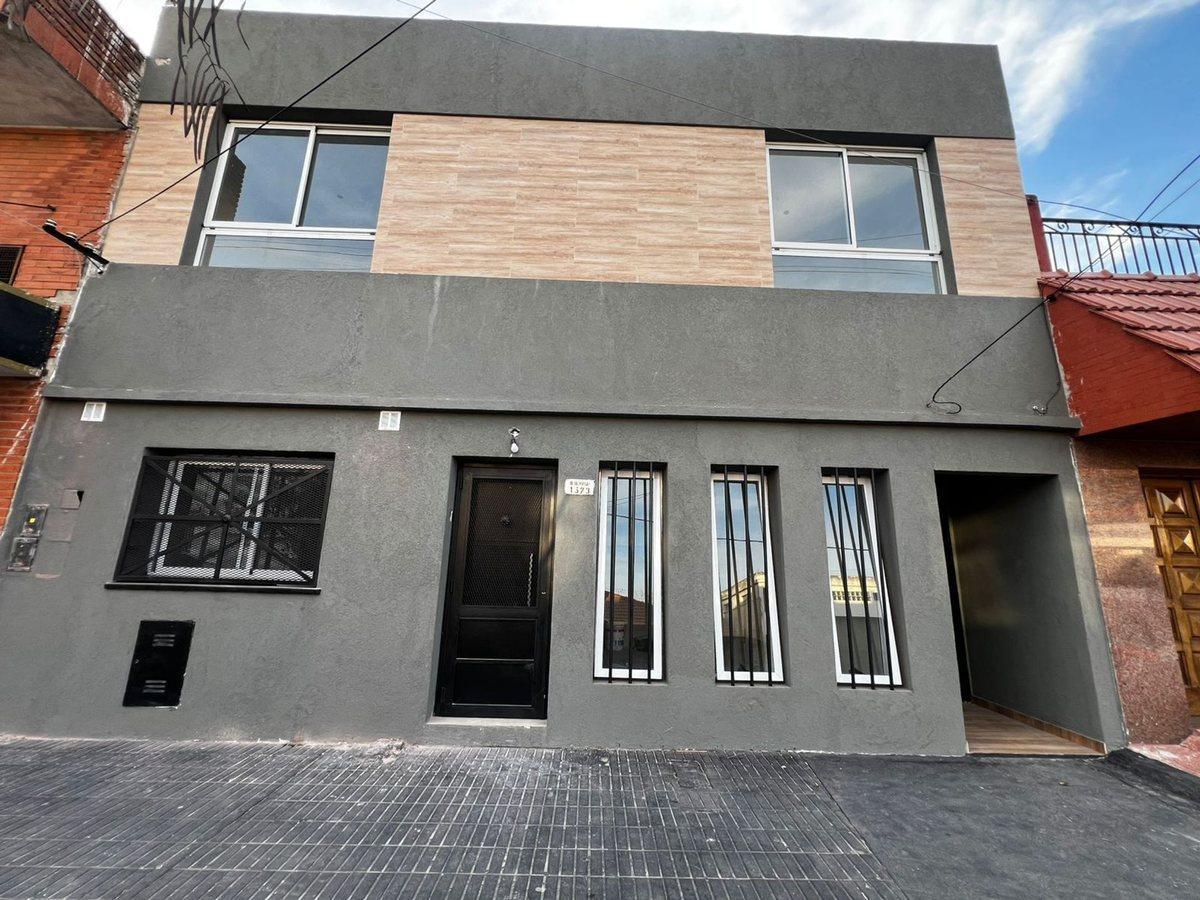 Foto de VENTA DEPARTAMENTO 2 AMB - LANUS, imagen 2