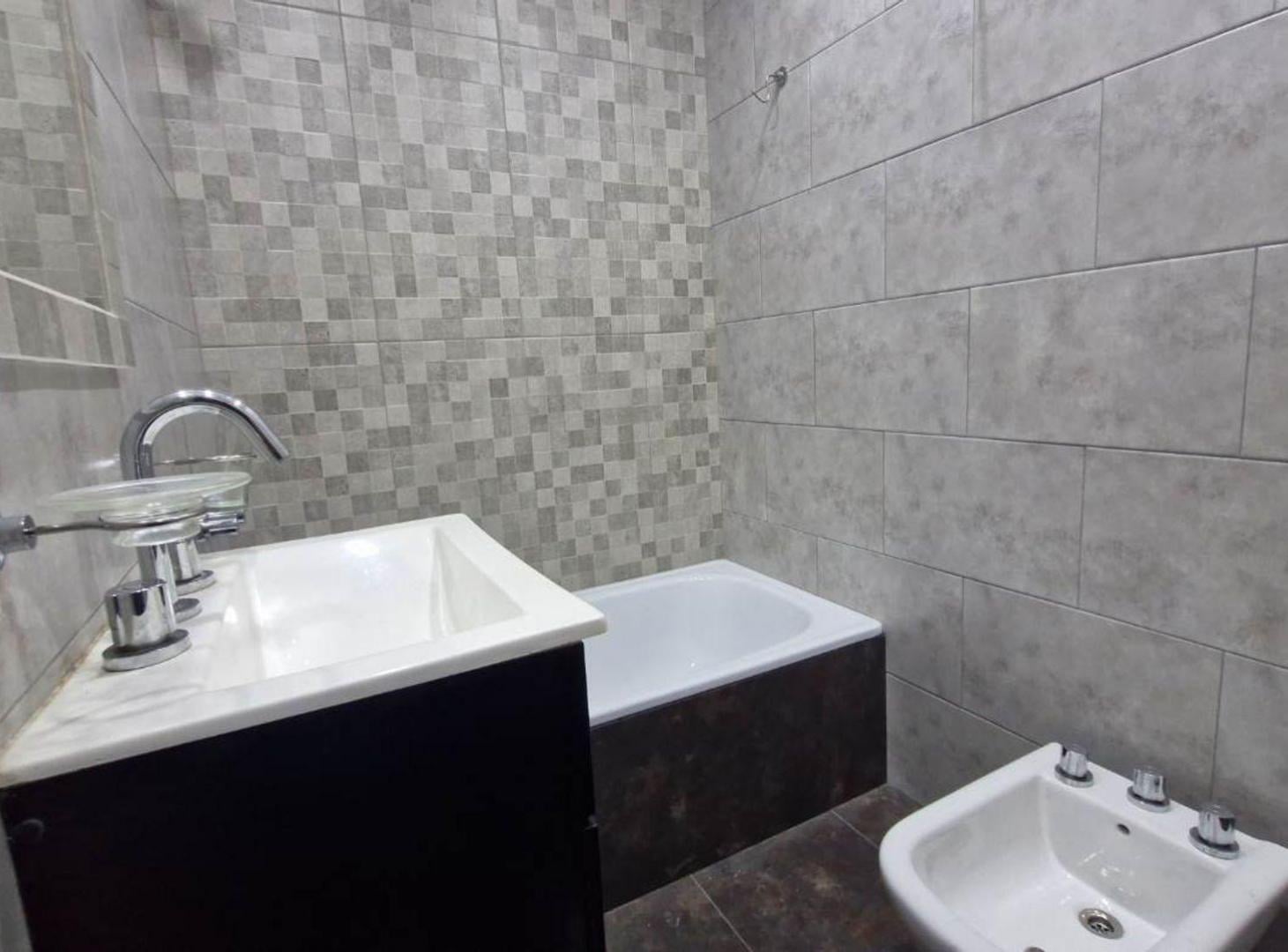 Foto de DEPARTAMENTO 2 AMBIENTES A ESTRENAR RAMOS MEJIA., imagen 3