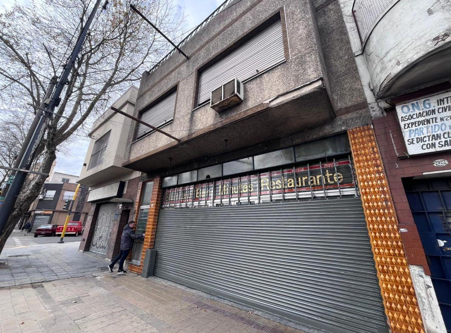 Foto de LOCAL CON VIVIENDA EN VENTA EN LANUS OESTE, imagen 2
