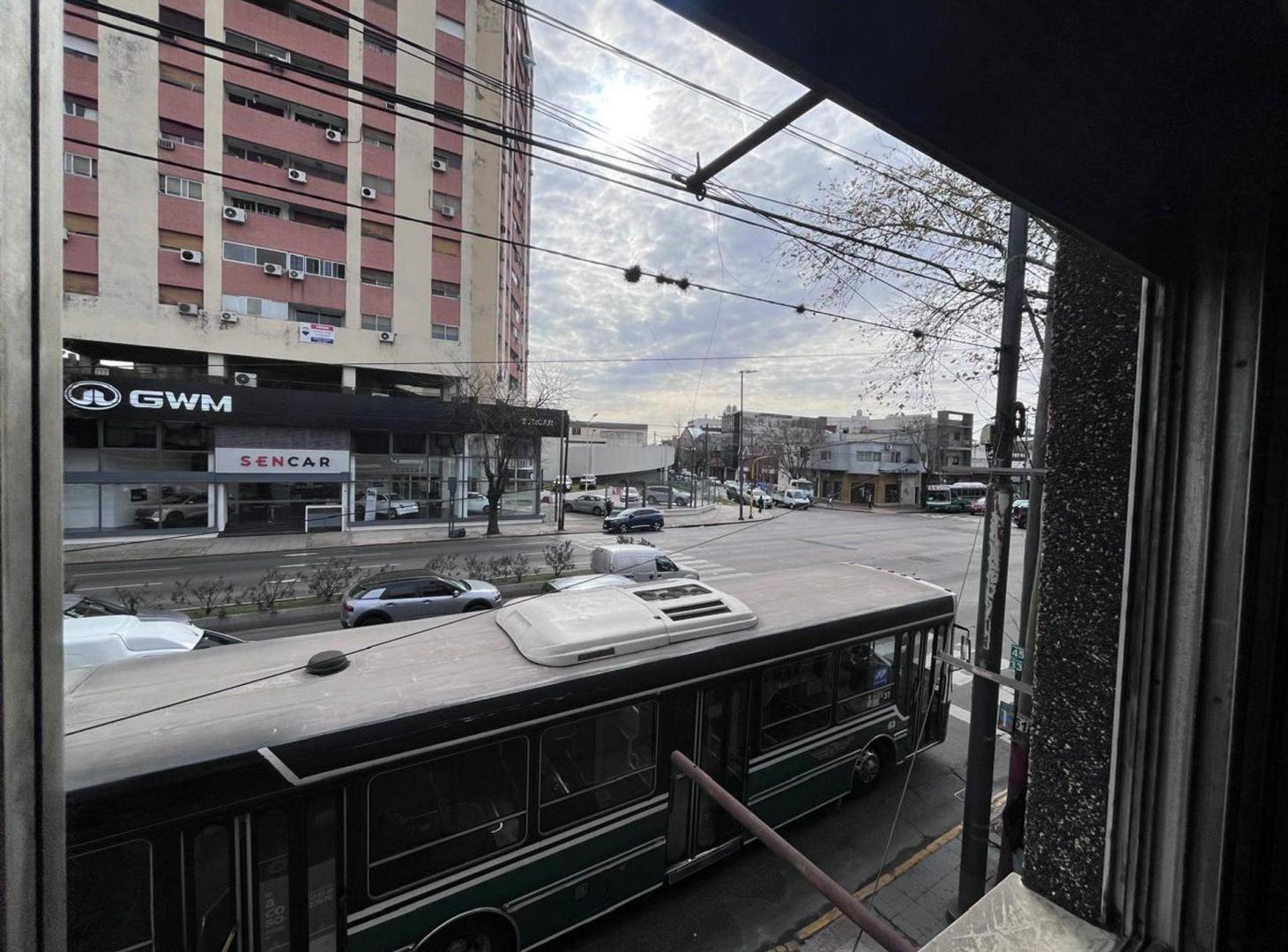 Foto de LOCAL CON VIVIENDA EN VENTA EN LANUS OESTE, imagen 4