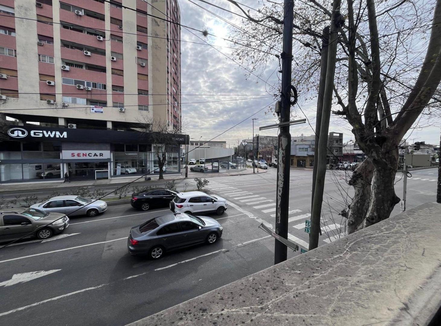 Foto de LOCAL CON VIVIENDA EN VENTA EN LANUS OESTE, imagen 5