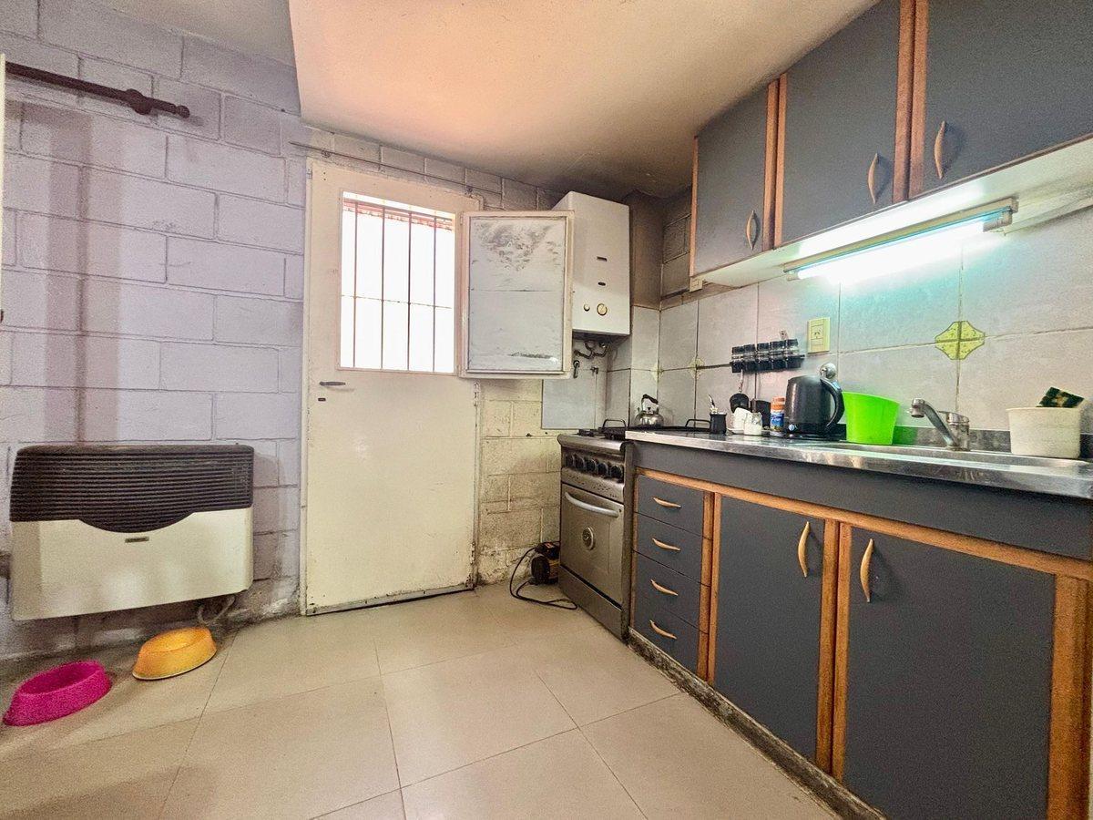 Foto de CASA TIPO DUPLEX EN VENTA WILDE, imagen 3