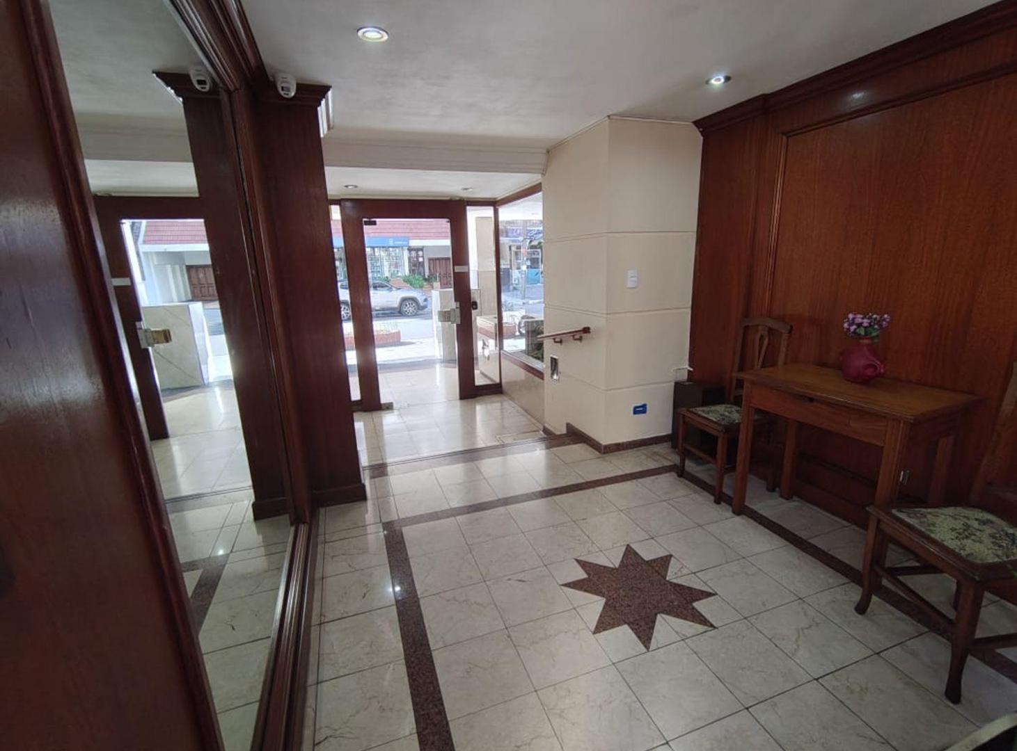 Foto de VENTA DPTO 3 AMB CON BALCON - LAS LOMITAS, imagen 3