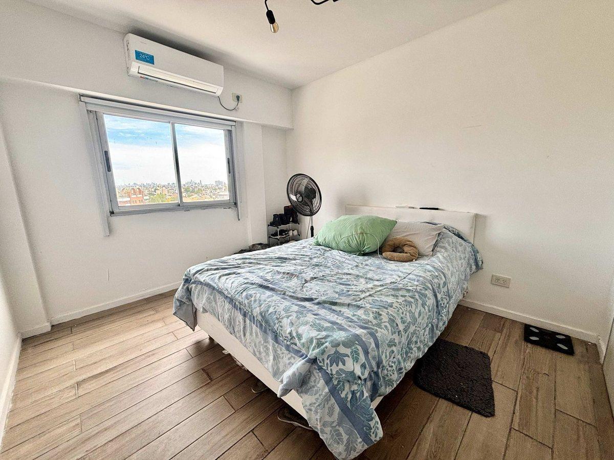 Foto de venta 2 Amb en 8° piso c/balcón lanus Oeste, imagen 3
