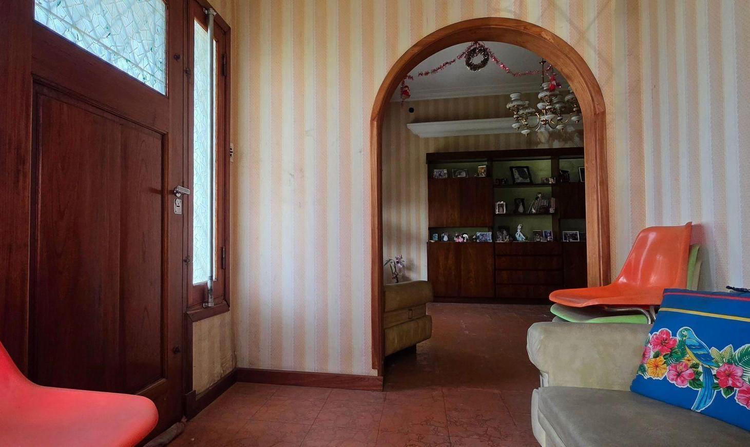 Foto de CASA 5 AMBIENTES VENTA CLAYPOLE CON FONDO VERDE, imagen 5