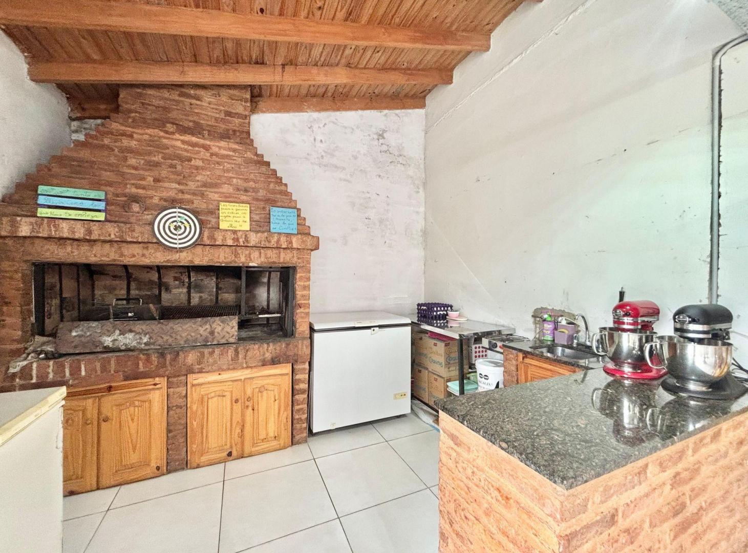 Foto de PH 4 amb. c/jardín, pileta y quincho –Sin expensas, imagen 3