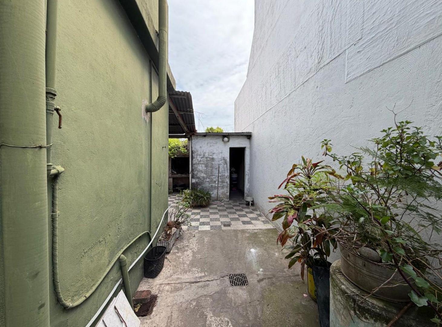 Foto de VENTA CASA 3 AMBIENTES CON PATIO – LANÚS OESTE, imagen 1