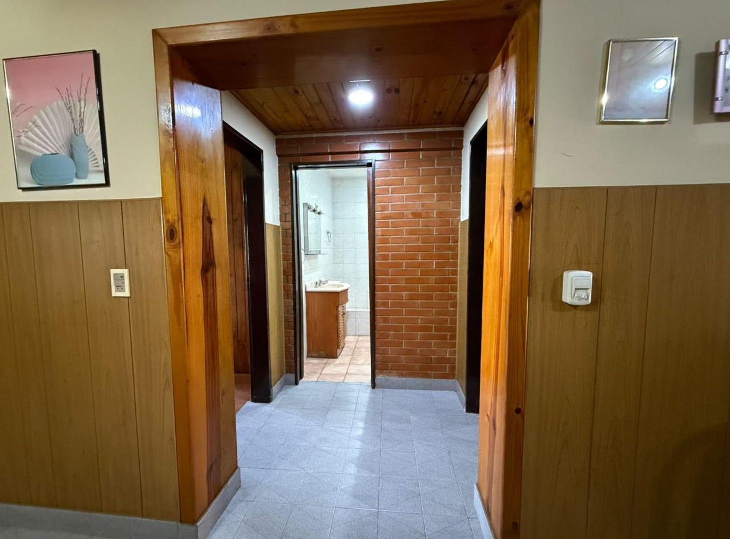 Foto de Casa 3 amb con cochera y quincho en venta Lanus, imagen 4