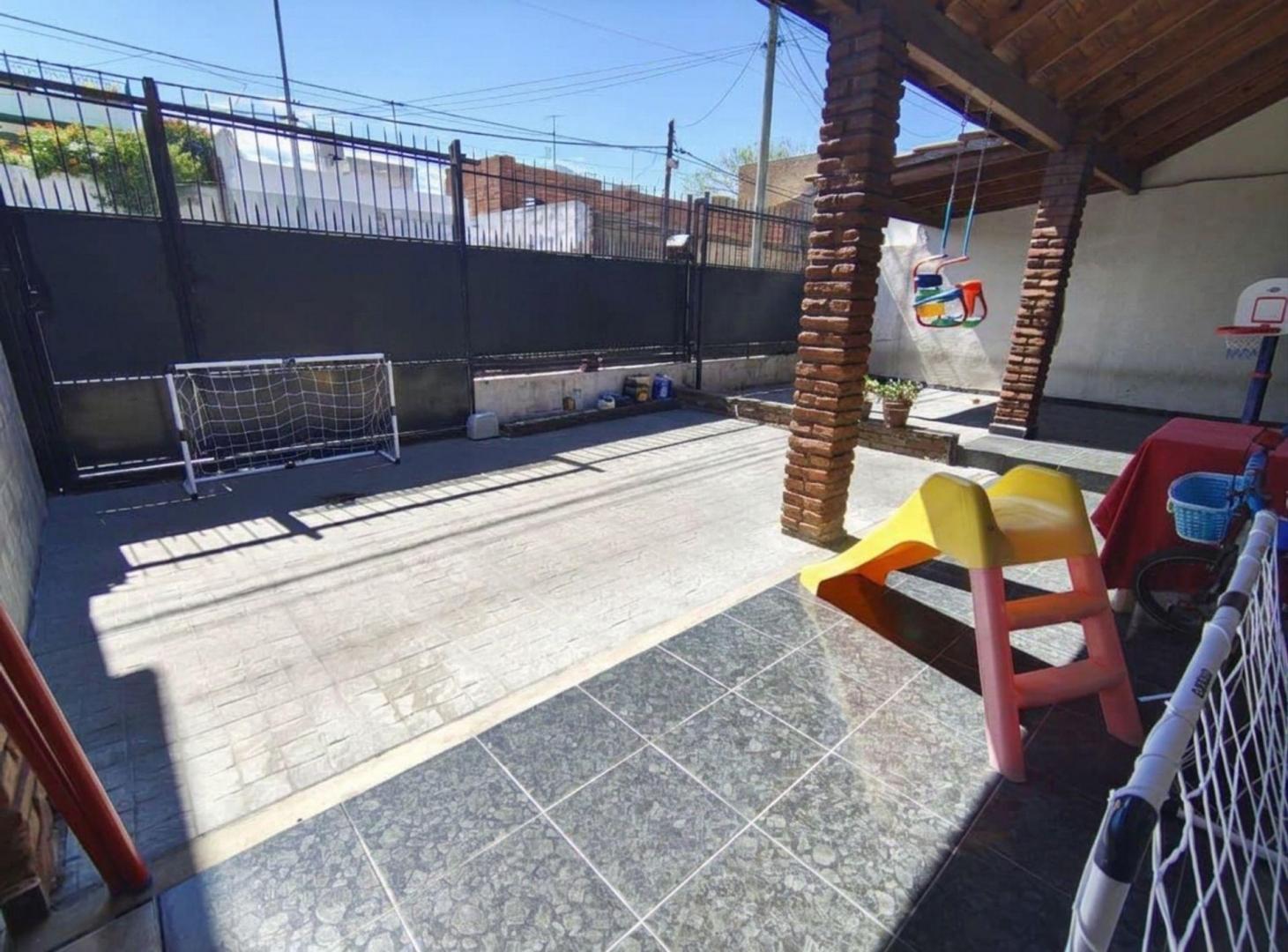 Foto de VENTA CASA 5 AMB | COCHERA DOBLE | TERRAZA, imagen 5