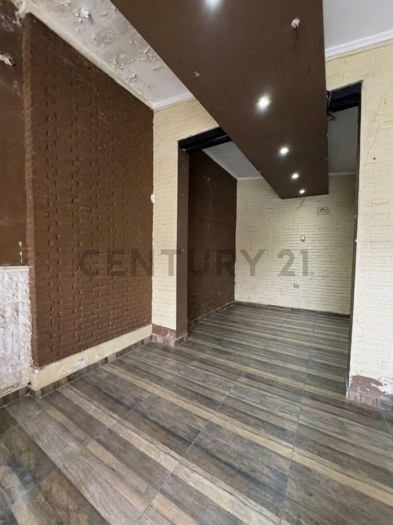 Foto de VENTA Lote con construcción y local comercial - Barrio Sargento Cabral, imagen 4