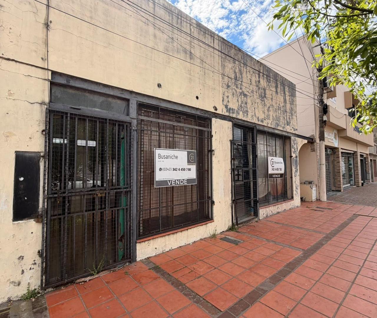 Venta de casa al frente javier de la rosa 1062