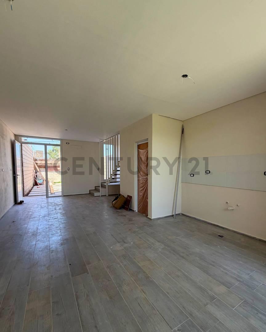 Foto de Venta de Duplex en Barrio Esmeralda, Santa Fe., imagen 2