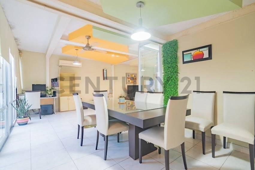 Foto de Venta Casa de 3 dormitorios - Barrio Sur, Santa Fe, imagen 2