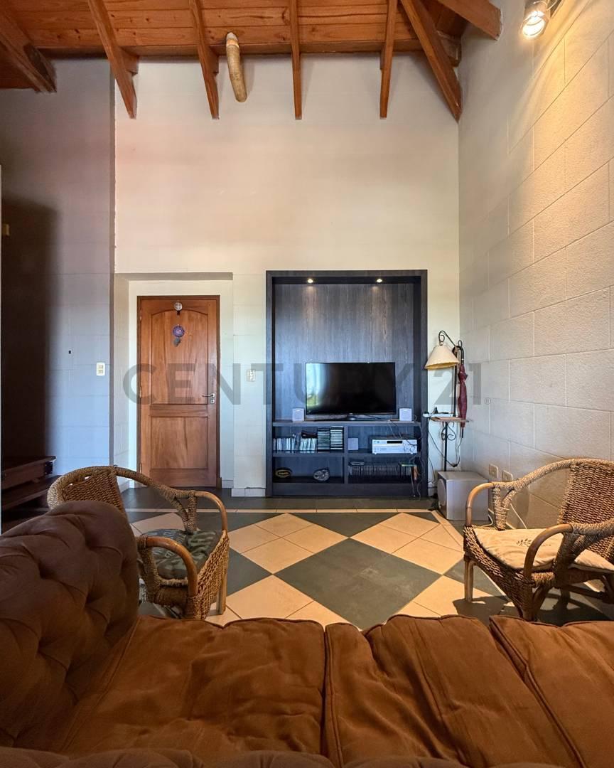 Foto de VENTA Depto duplex 2 dormitorios - Barrio Constituyentes, Santa Fe., imagen 5