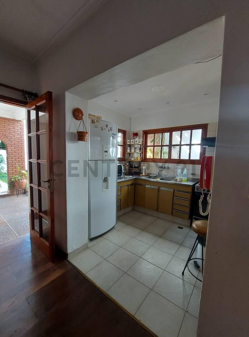 Foto de Venta Casa 4 dormitorios, cochera, terraza y patio - Zona centro, imagen 5