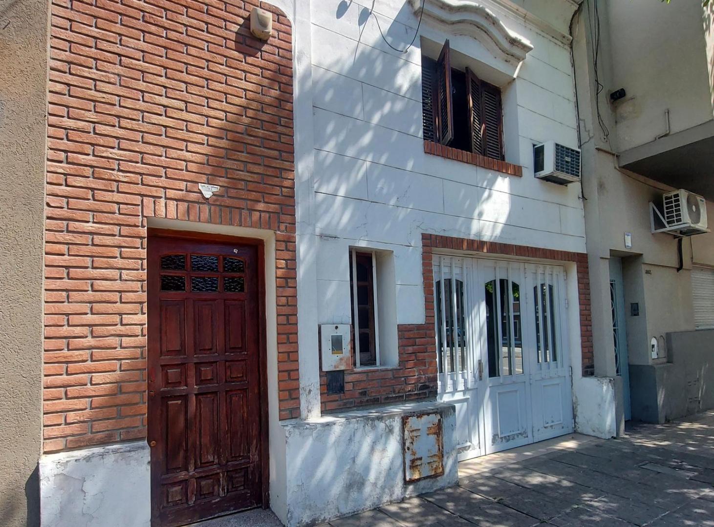 Foto de Venta Casa a refaccionar 2 dormitorios - Barrio Candioti Sur, Santa Fe, imagen 1
