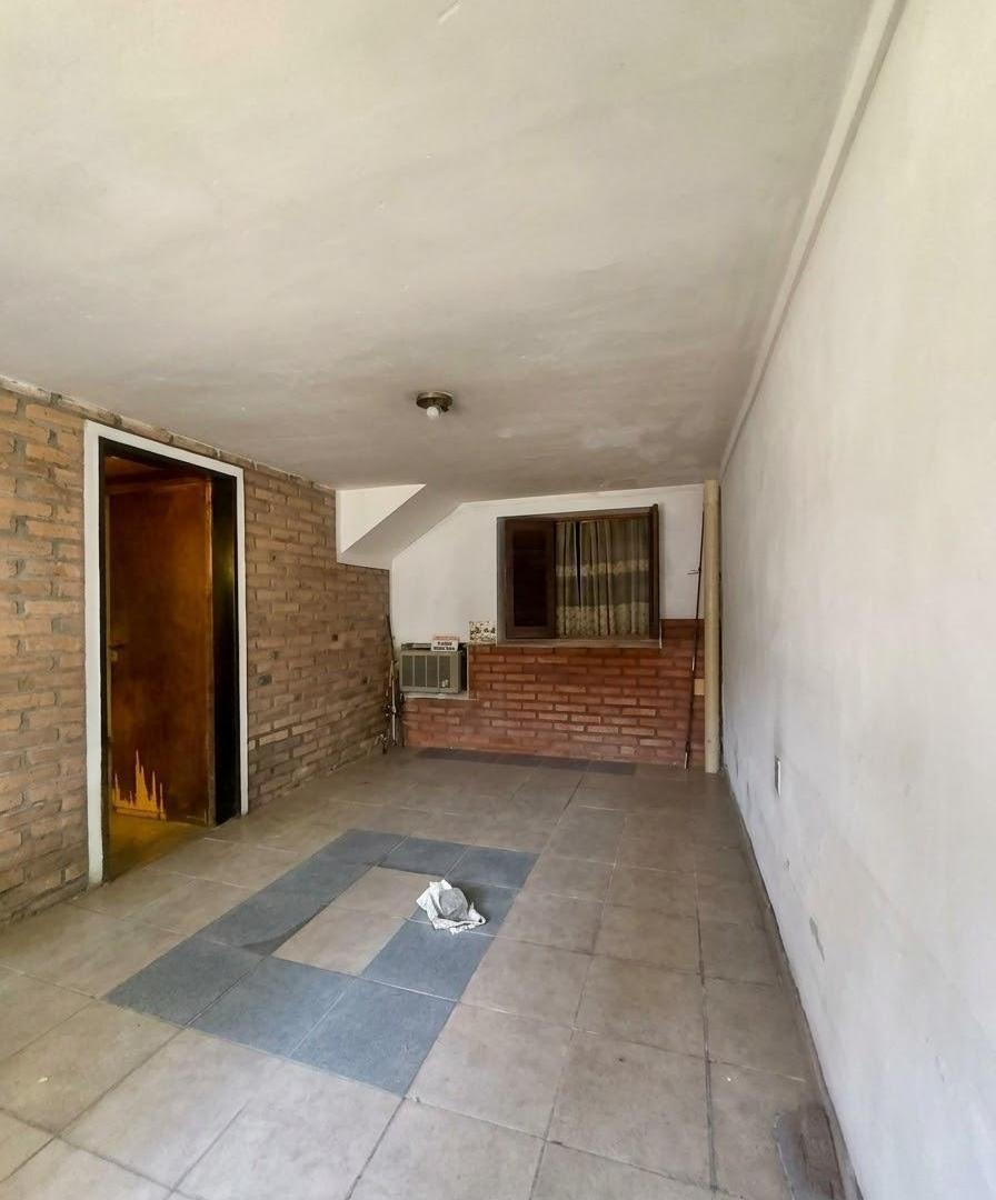 Foto de Venta Casa a refaccionar 2 dormitorios - Barrio Candioti Sur, Santa Fe, imagen 3