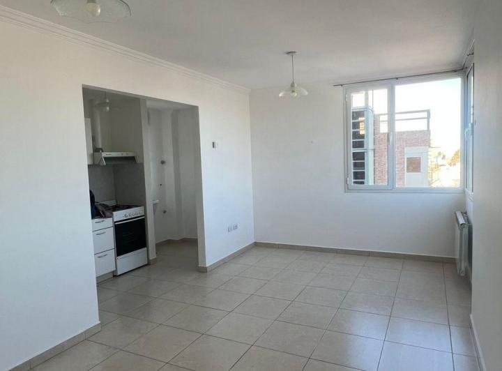 AMPLIO DEPARTAMENTO 1 DORMITORIO EN ALQUILER SOBRE LELOIR 1