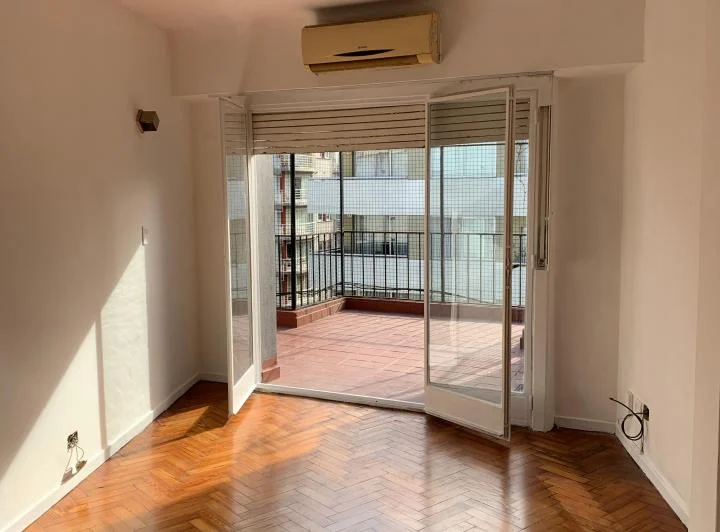Venta 3 Ambientes con Gran Terraza en Belgrano – Luminoso, Bajas Expensas y Baul 2