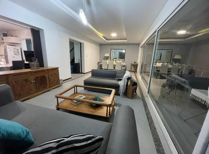 dueño alquila casa en barrio privado dalvian, 4 dormitorios y tres baños 4