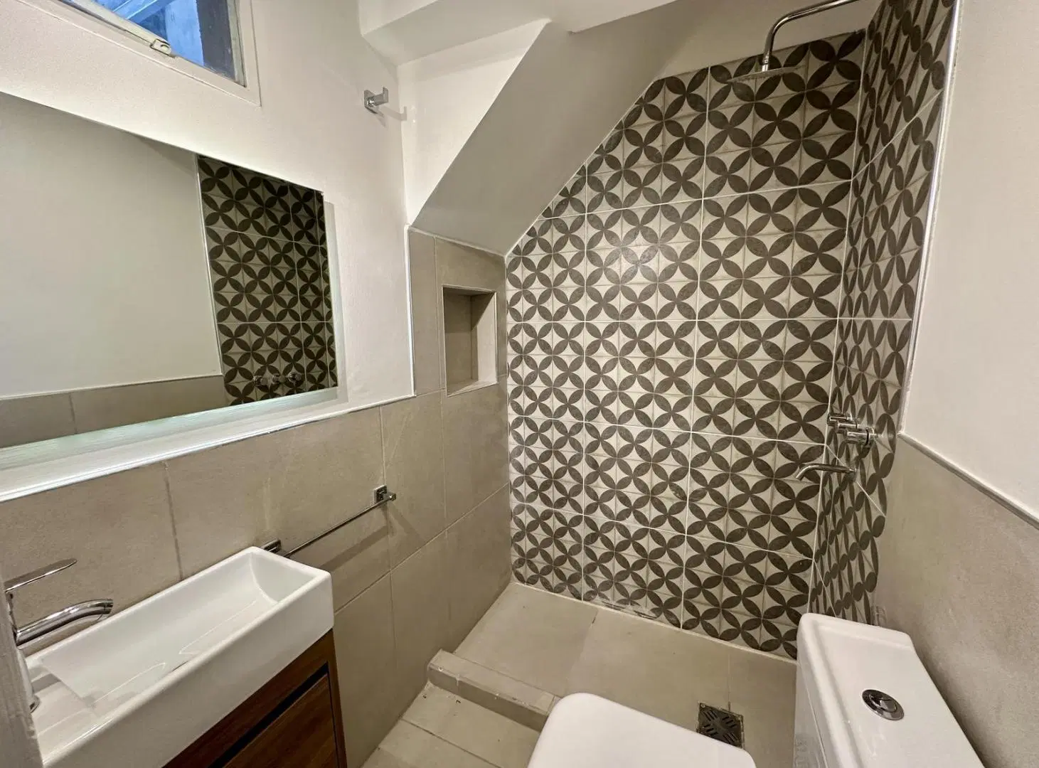 Casa de pasillo 1 dormitorio en Venta en Barrio Martin 8