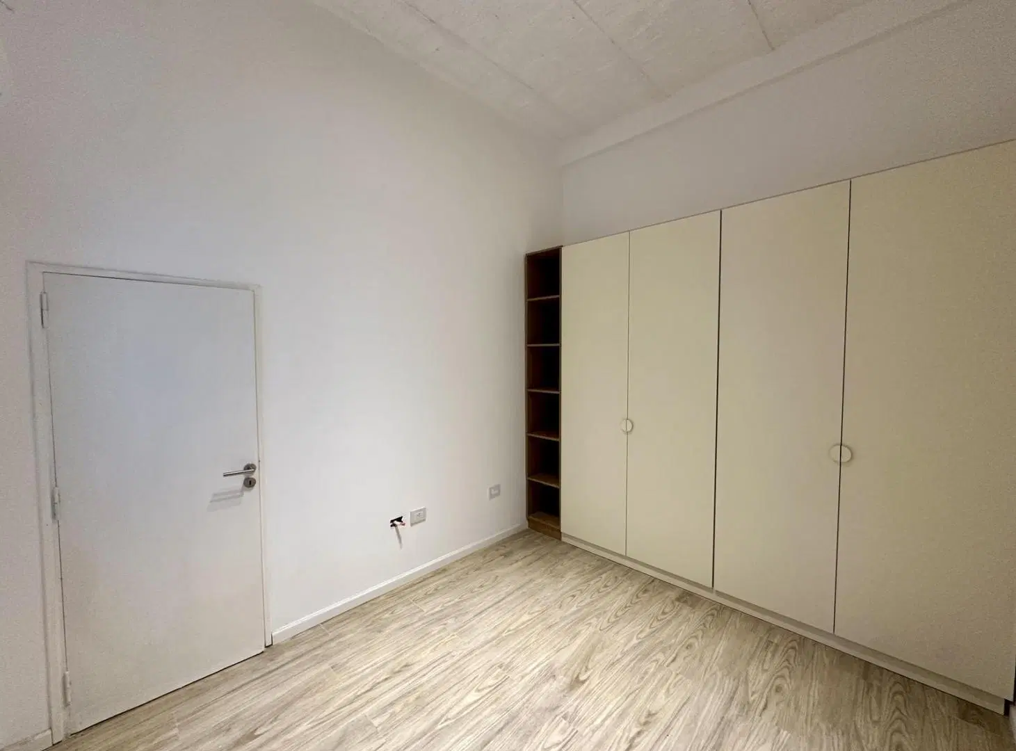 Casa de pasillo 1 dormitorio en Venta en Barrio Martin 5