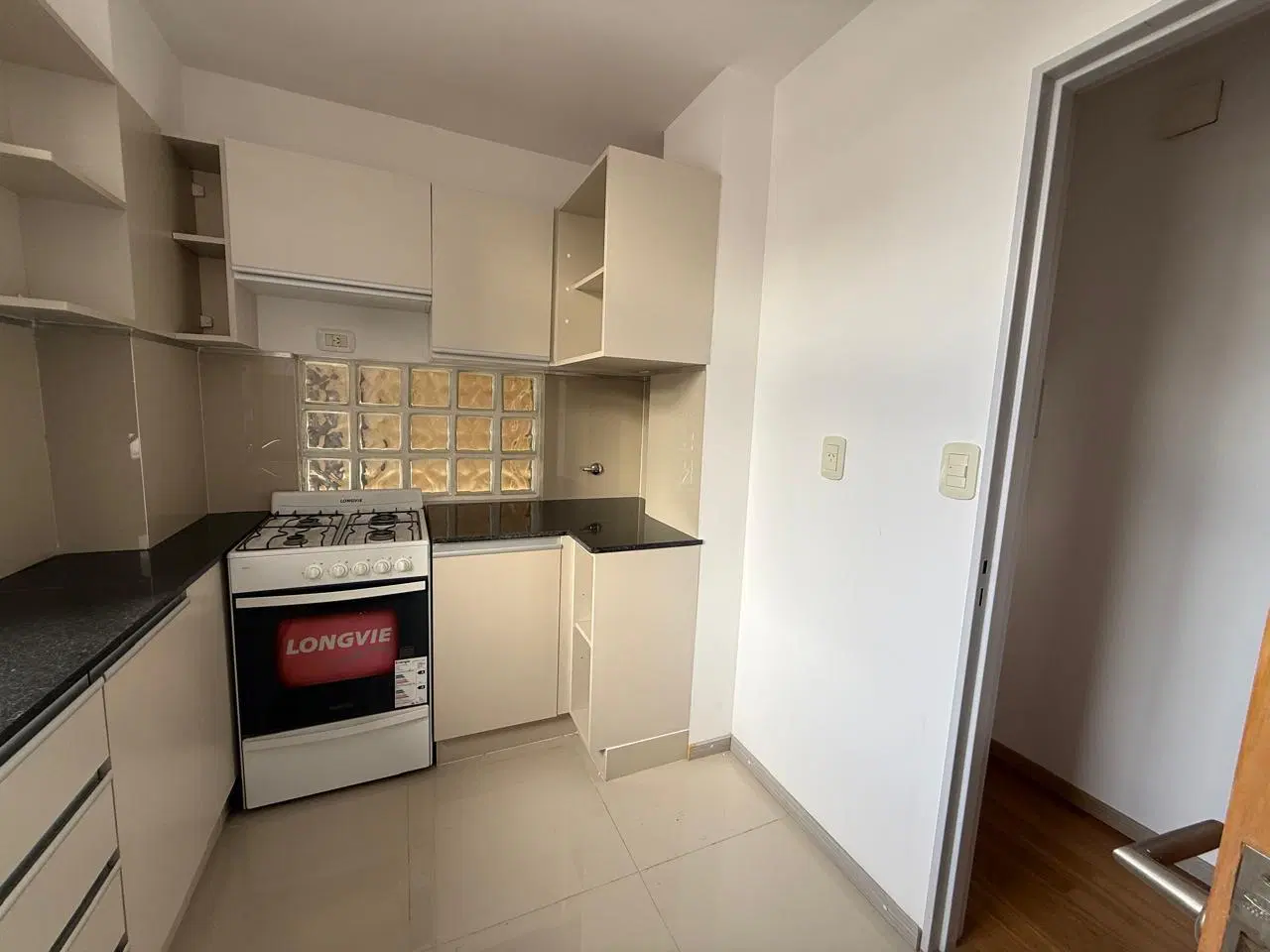 Venta departamento, 2 dormitorios, centro. 2