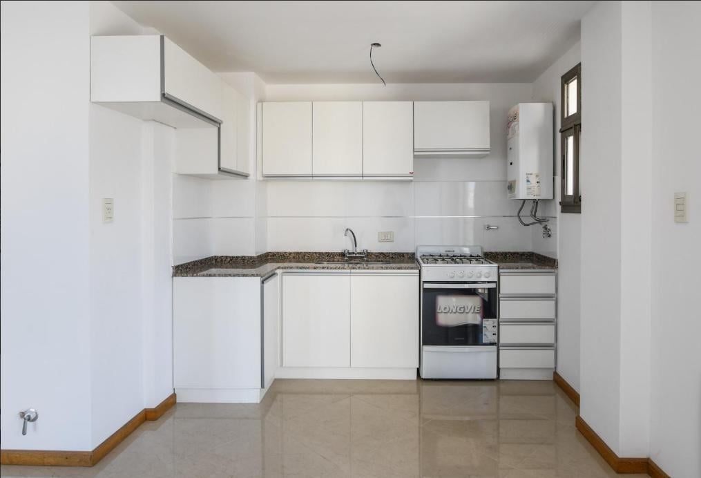 Foto de Venta departamento 2 dormitorios, centro., imagen 3